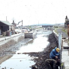 Building of Langley Mill Boat Company Dry Dock 1974-1977